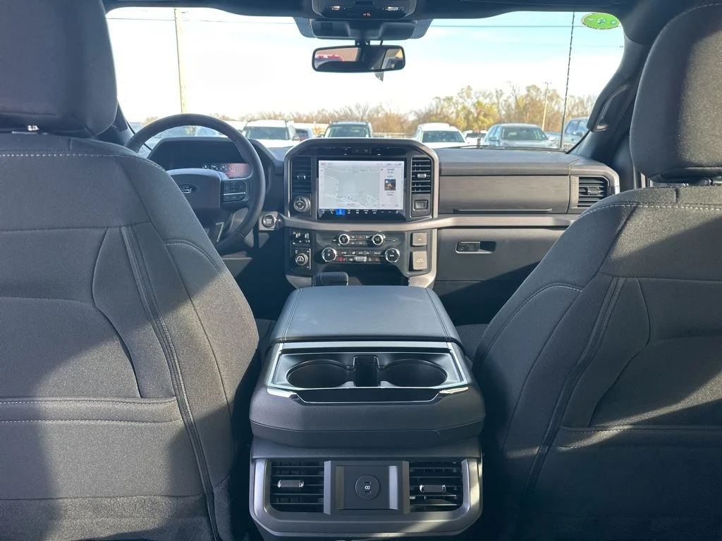 New 2025 Iconic Silver Metallic Ford XLT image 21