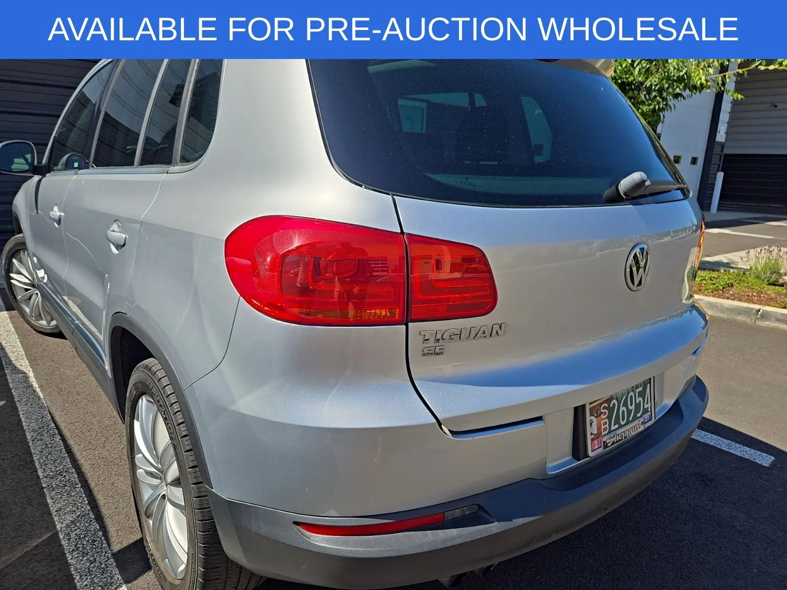 Used 2016 Silver Volkswagen SE image 3