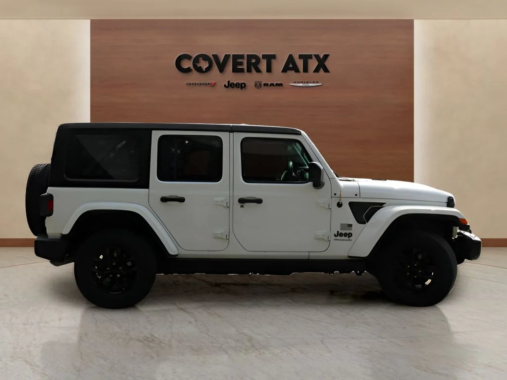 Used 2023 White Jeep Sport S image 6