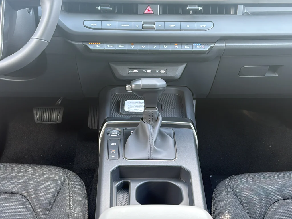New 2027 Gray Kia S image 33