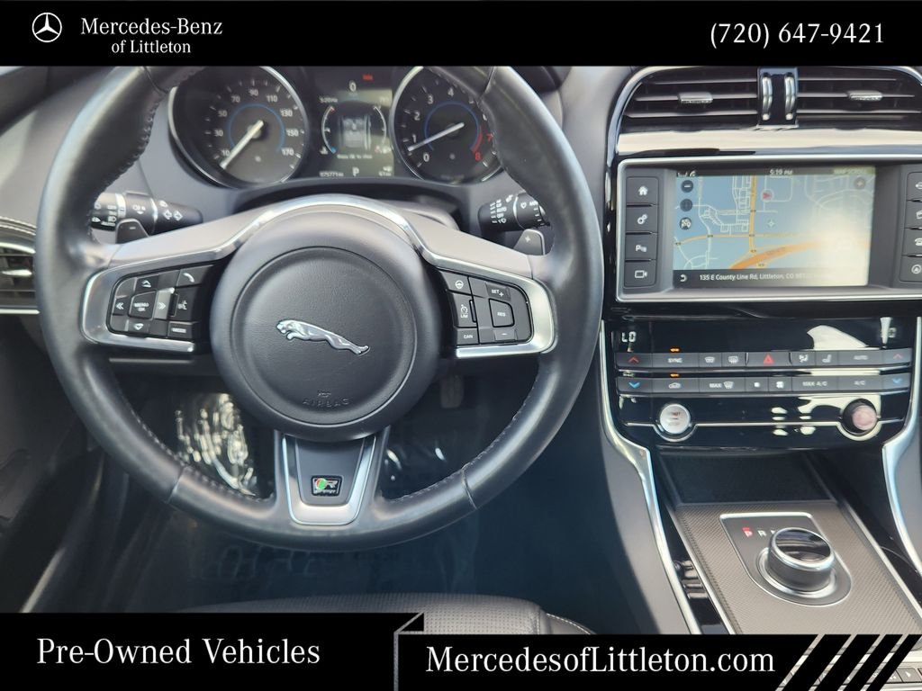 Used 2017 Gray Jaguar 35t R-Sport image 30