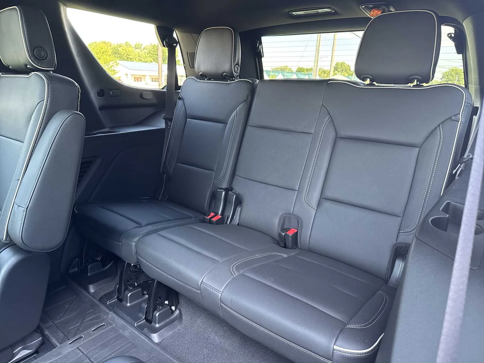Certified Used 2023 RADIANT RED TINTCOAT Chevrolet Premier image 35