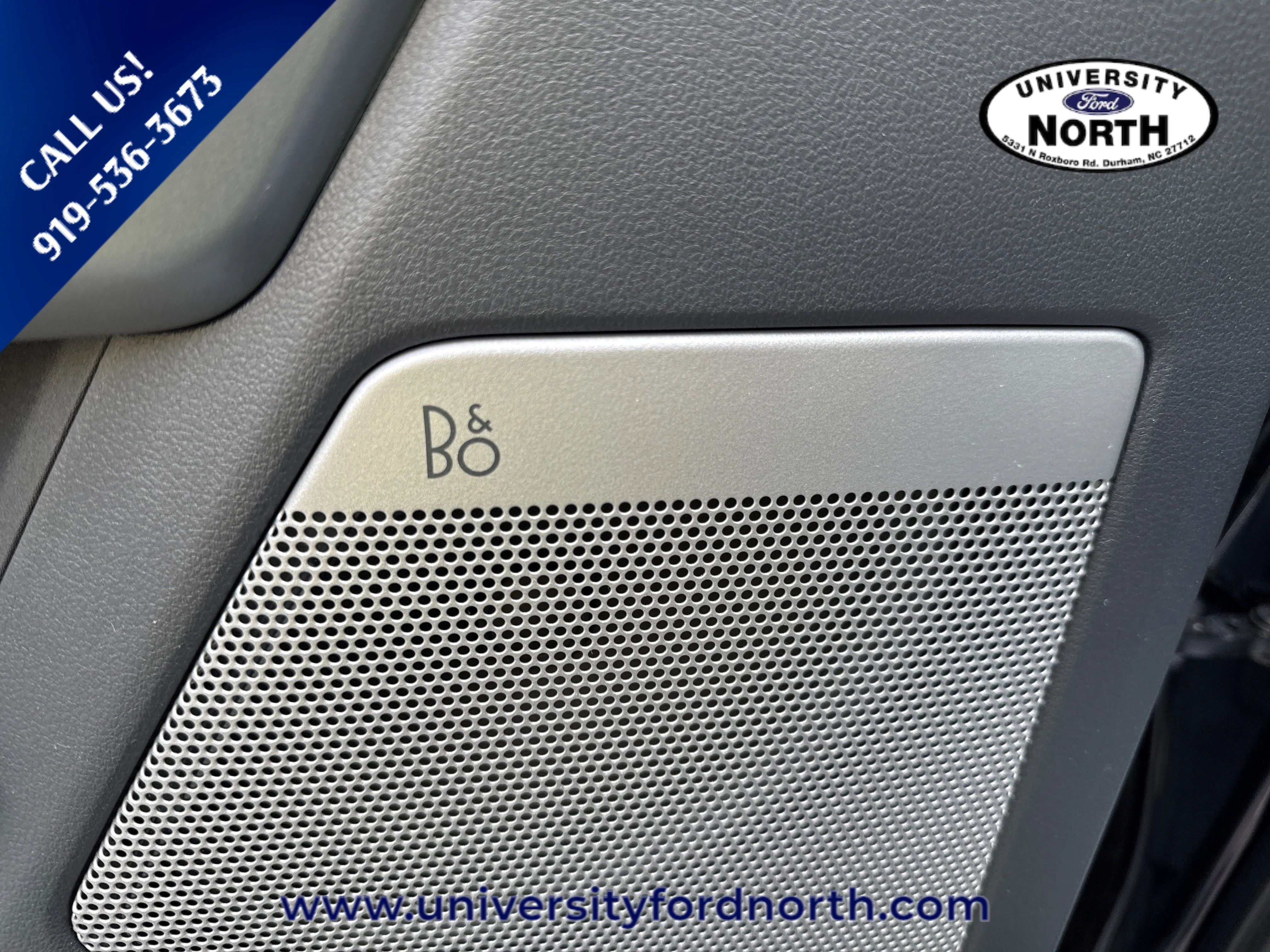 Used 2023 Antimatter Blue Metallic Ford LARIAT image 19