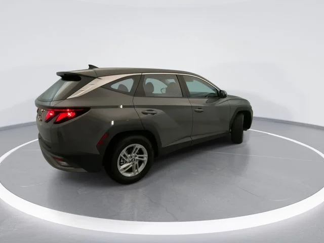 Used 2026 Gray Hyundai SE image 4