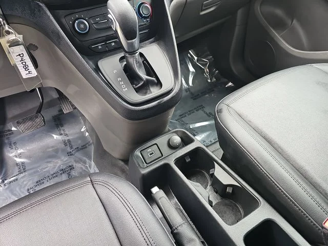 Used 2023 White Ford XL image 10