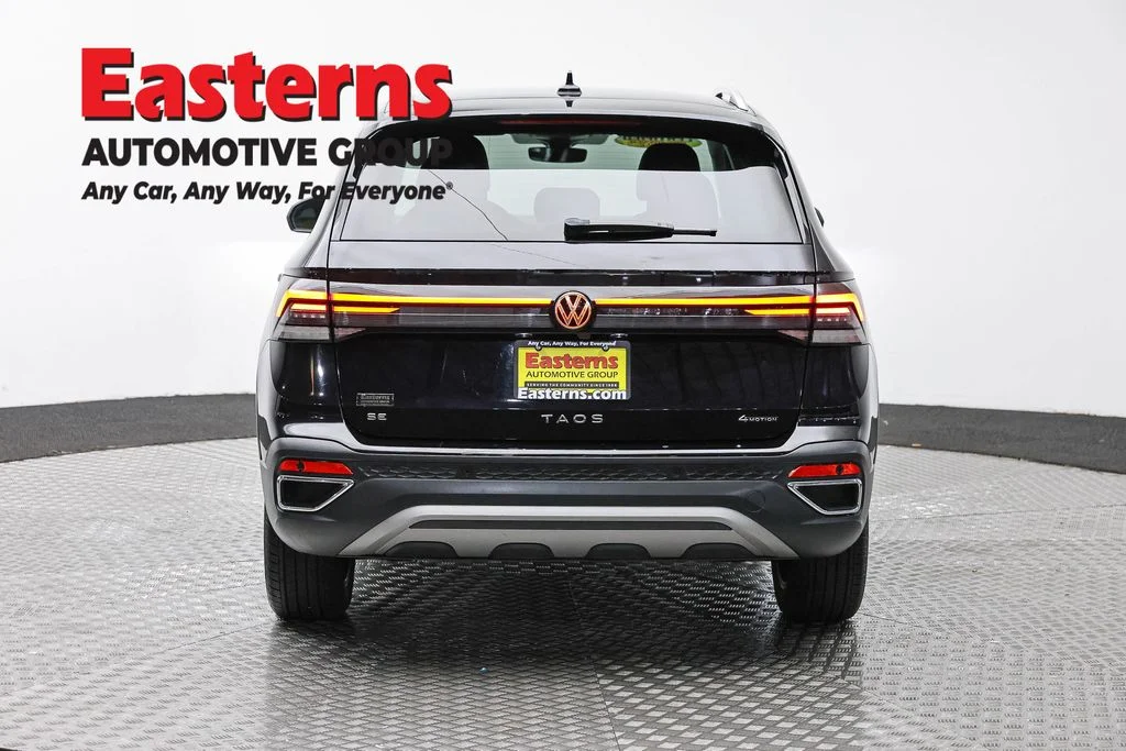 Used 2025 Black Volkswagen 1.5T SE image 6
