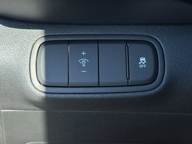 Used 2026 Black Hyundai SEL image 32