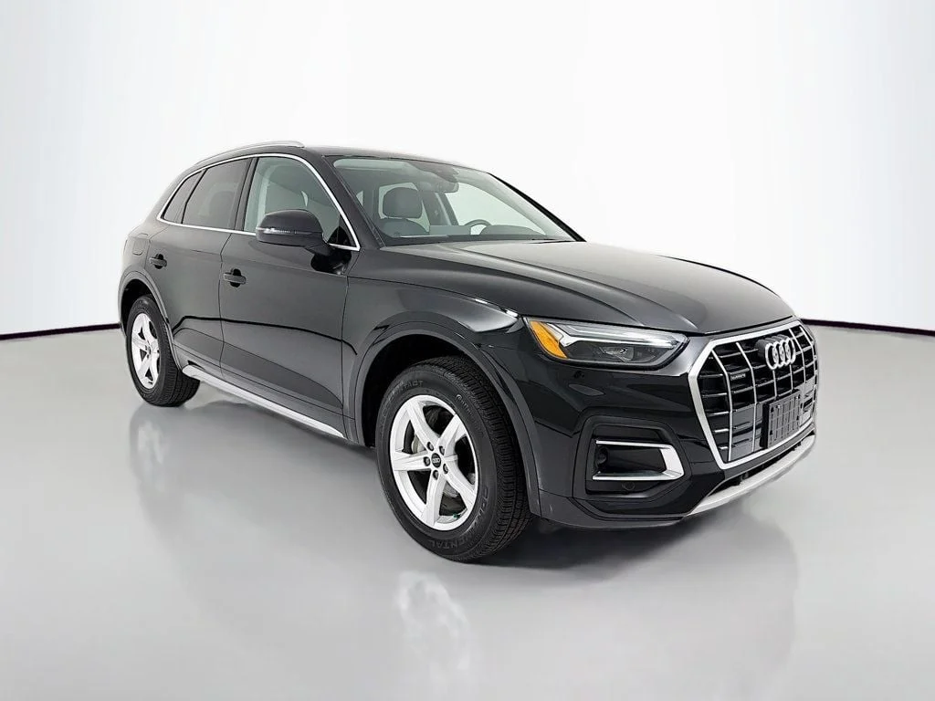2023 Audi Q5 40 Premium's photo