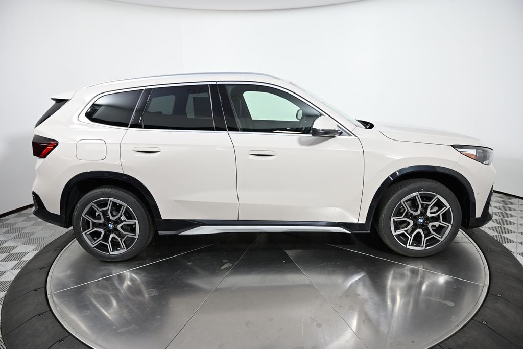 2026 BMW X1 28i - Photo 6