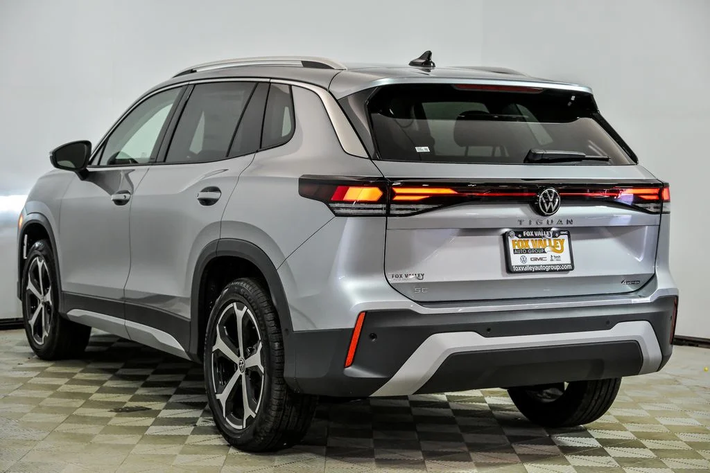 New 2026 Silver Volkswagen 2.0T SE image 4