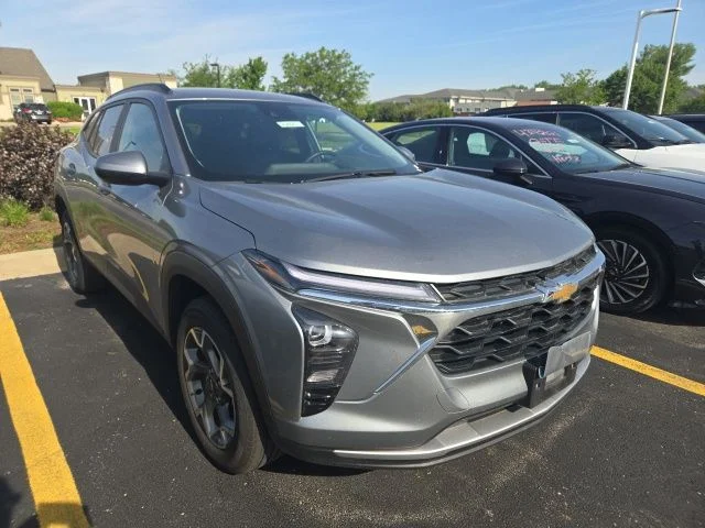 2025 Chevrolet Trax LT's photo
