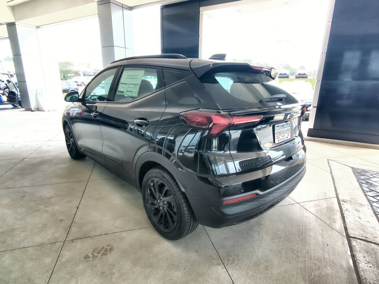 2027 Chevrolet Bolt RS - Photo 6