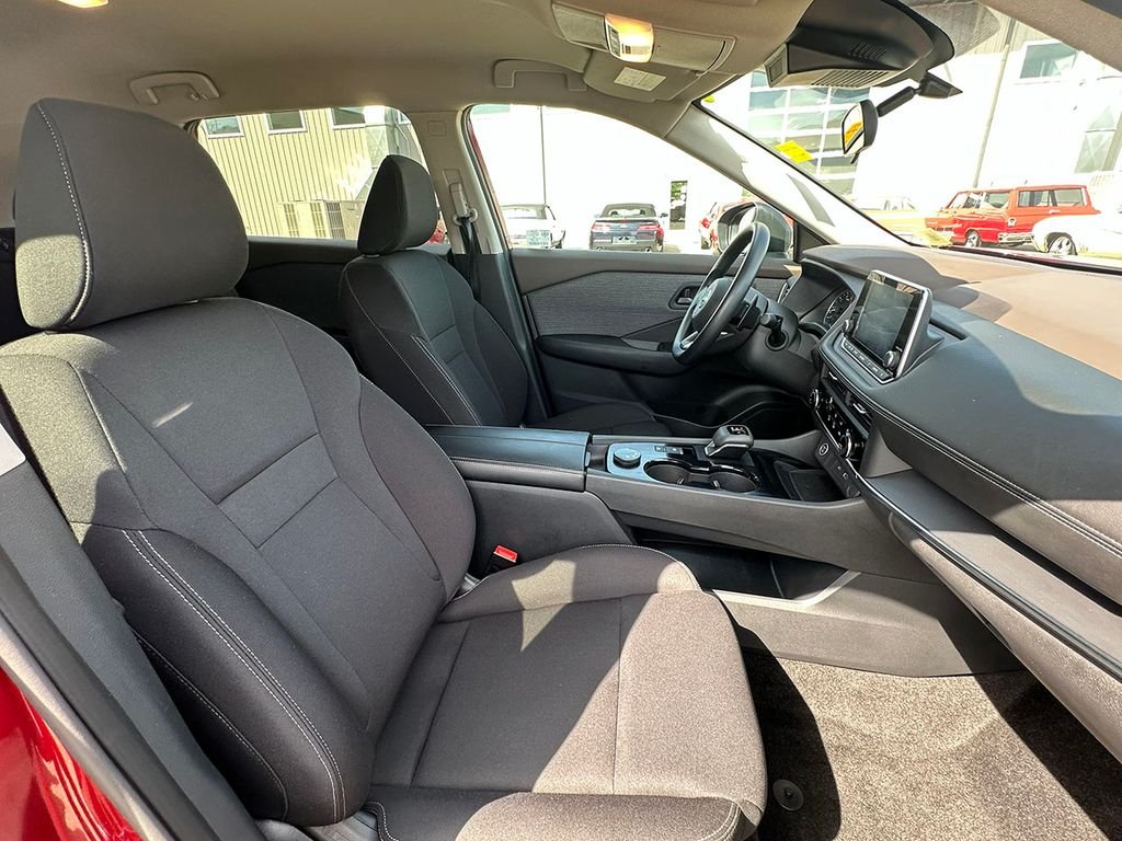 Used 2023 Red Nissan S image 24