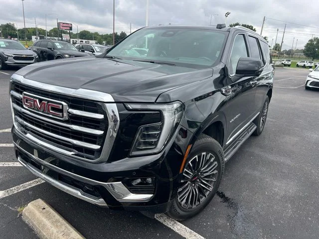 Used 2025 Black GMC Elevation image 2