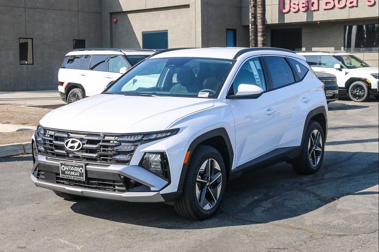 New 2026 White Hyundai SEL image 32