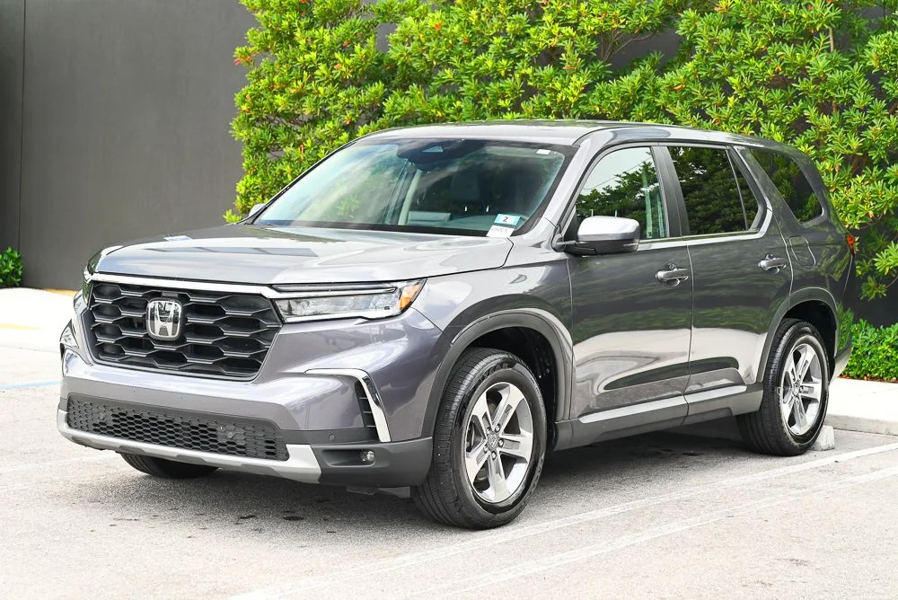 2025 Honda Pilot EX-L AWD's photo