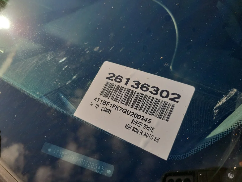 Used 2016 White Toyota SE image 5