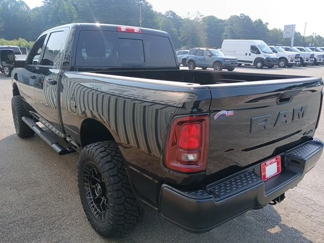 New 2026 Diamond Black Crystal Pearl-Coat Exterior Paint RAM Tradesman image 8