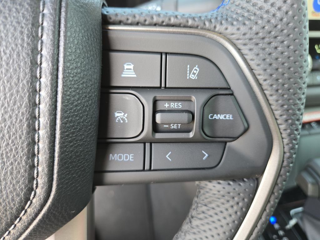 2026 Toyota Tundra Platinum - Photo 18