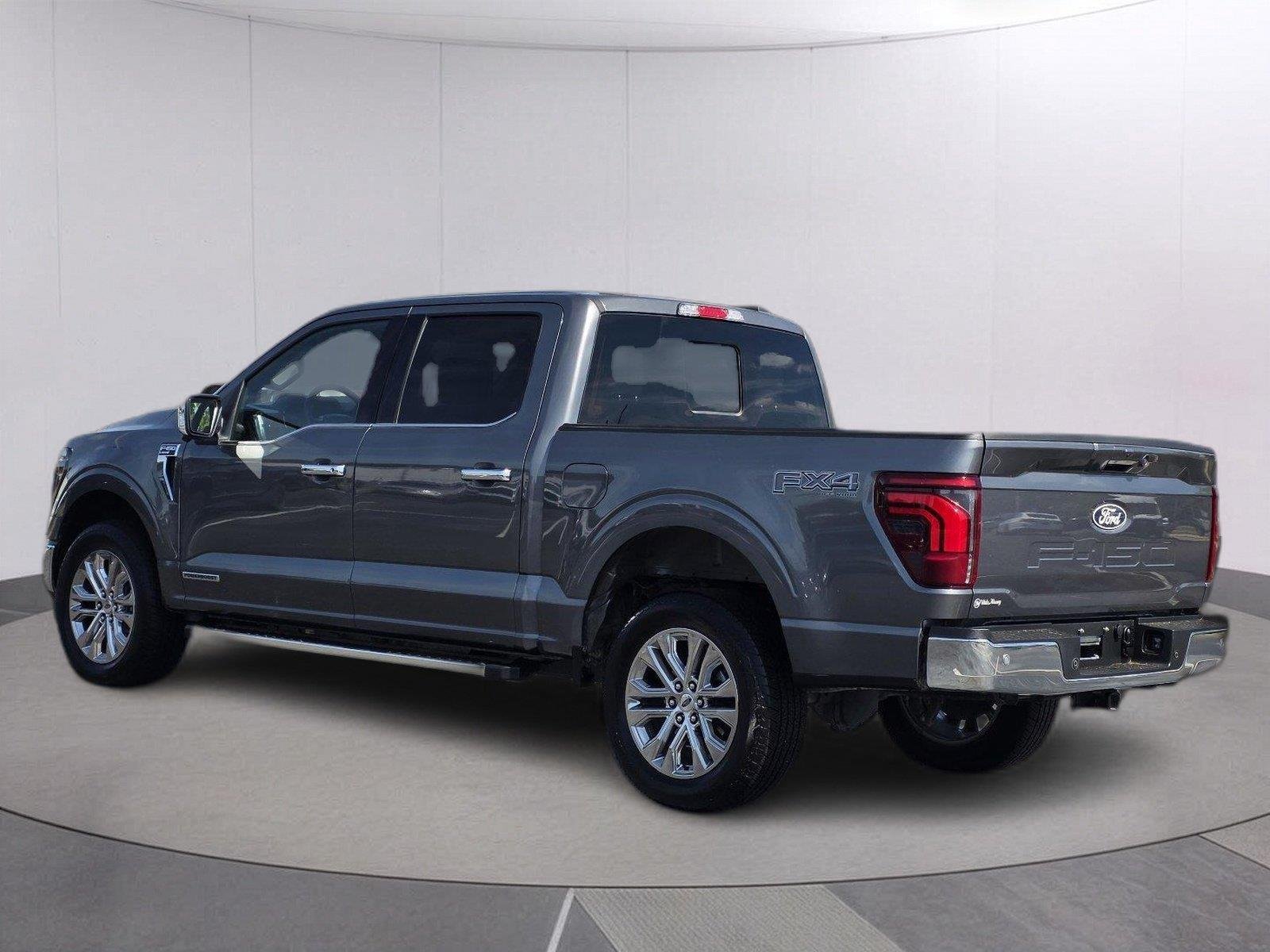 Used 2025 Carbonized Gray Ford LARIAT image 7