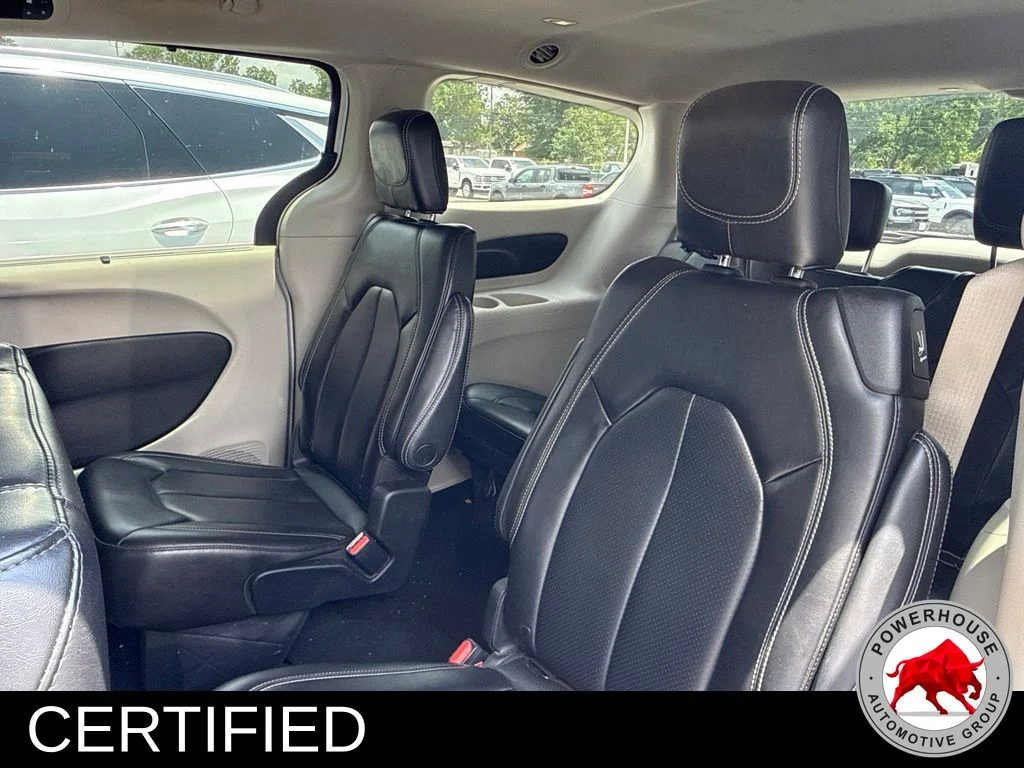 Used 2023 White Chrysler Touring L image 10