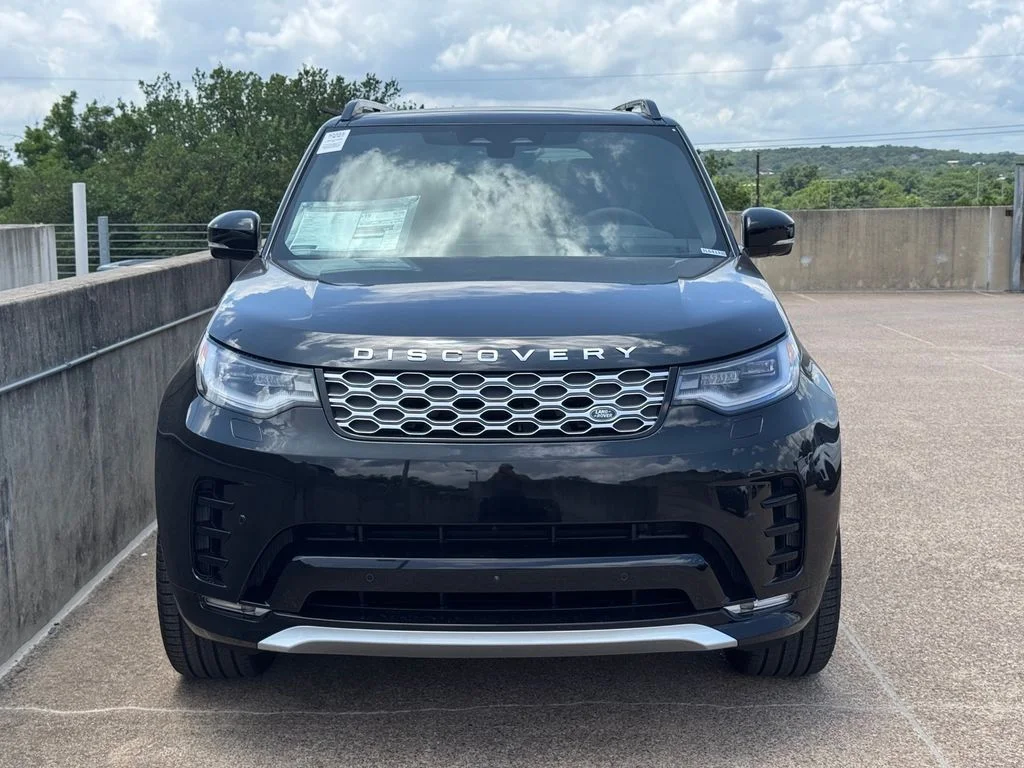 New 2026 Santorini Black Land Rover Gemini Edition image 3