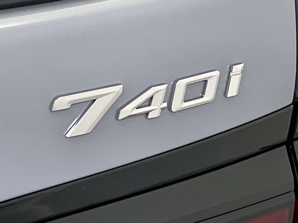 2026 BMW 7 Series 740i - Photo 11