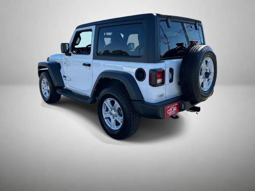 Used 2021 White Jeep Sport S image 5