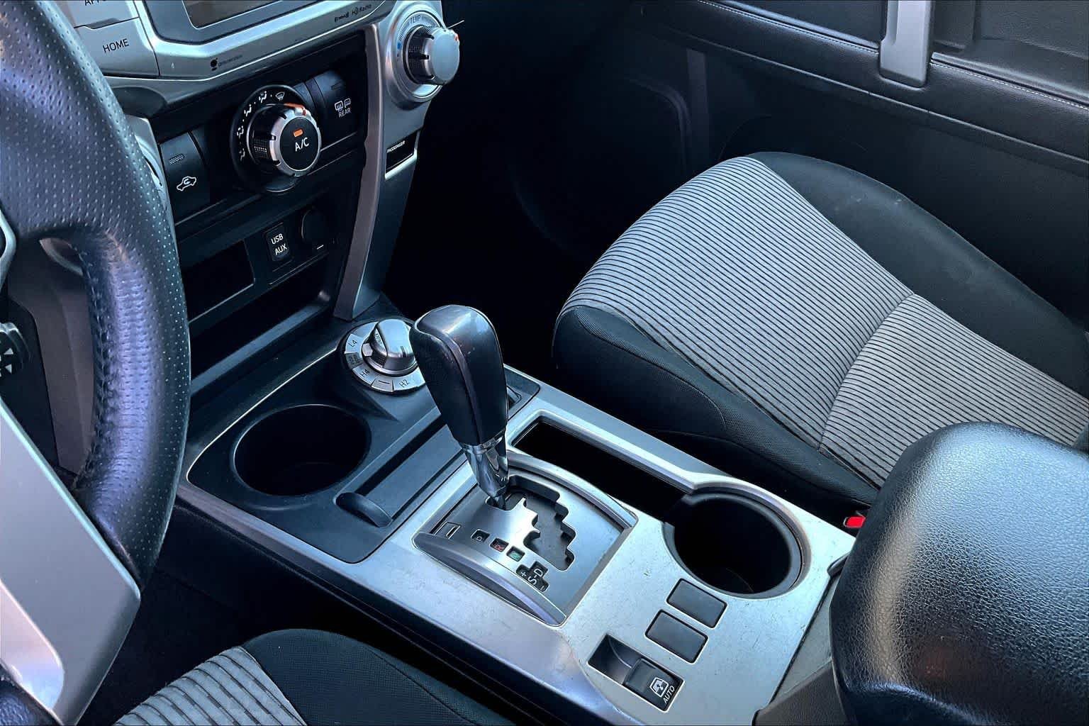 2016 Toyota 4Runner SR5 - Photo 17