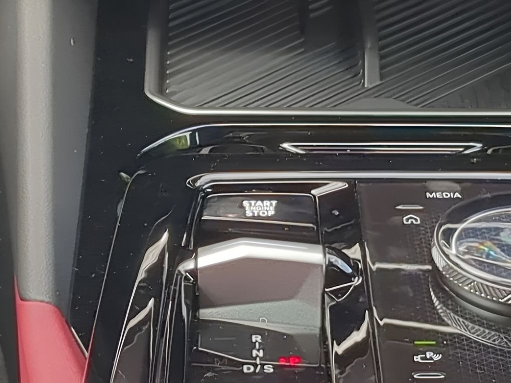 2026 BMW 5 Series 530i - Photo 18