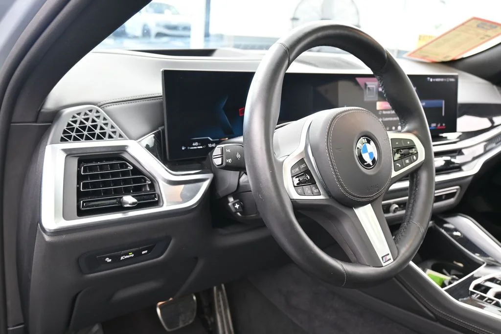 Used 2026 Gray Metallic BMW xDrive40i image 16