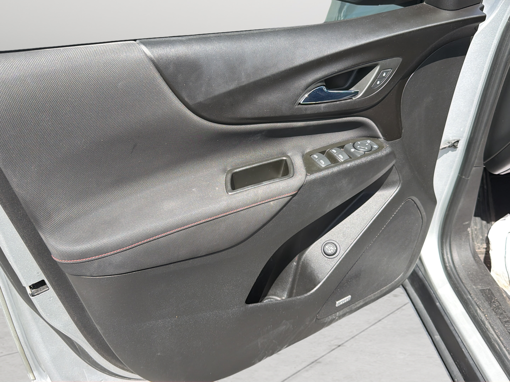 Used 2022 Silver Chevrolet RS image 20