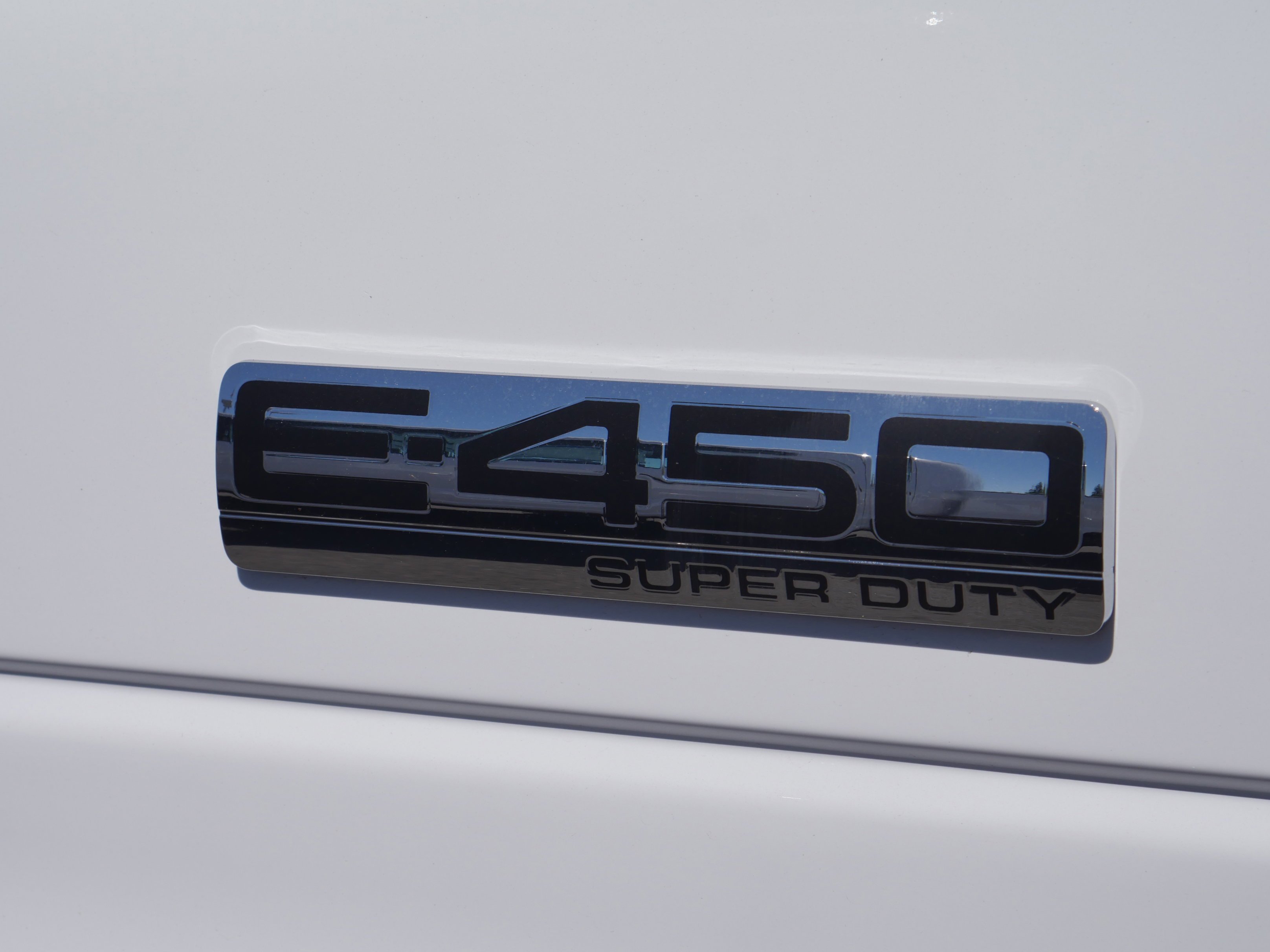 2024 Ford E-Series Cutaway Base - Photo 10