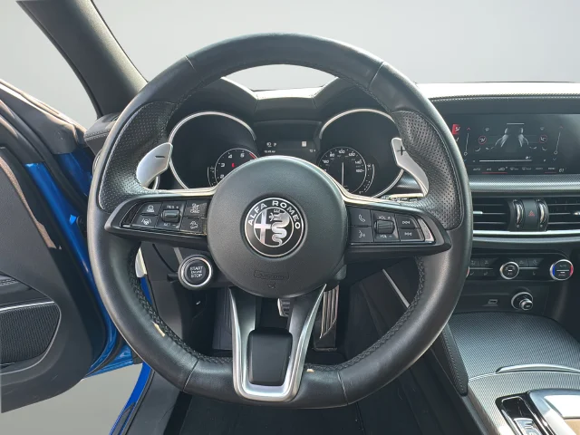 Used 2023 Blue Alfa Romeo Veloce image 32