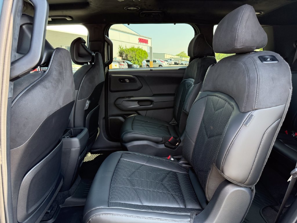 New 2027 Black Jade Green Kia X-Line SX Prestige image 15