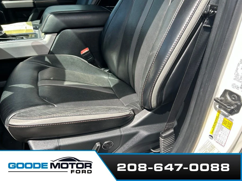 Used 2019 White Platinum Tri-Coat Metallic Ford Platinum image 10