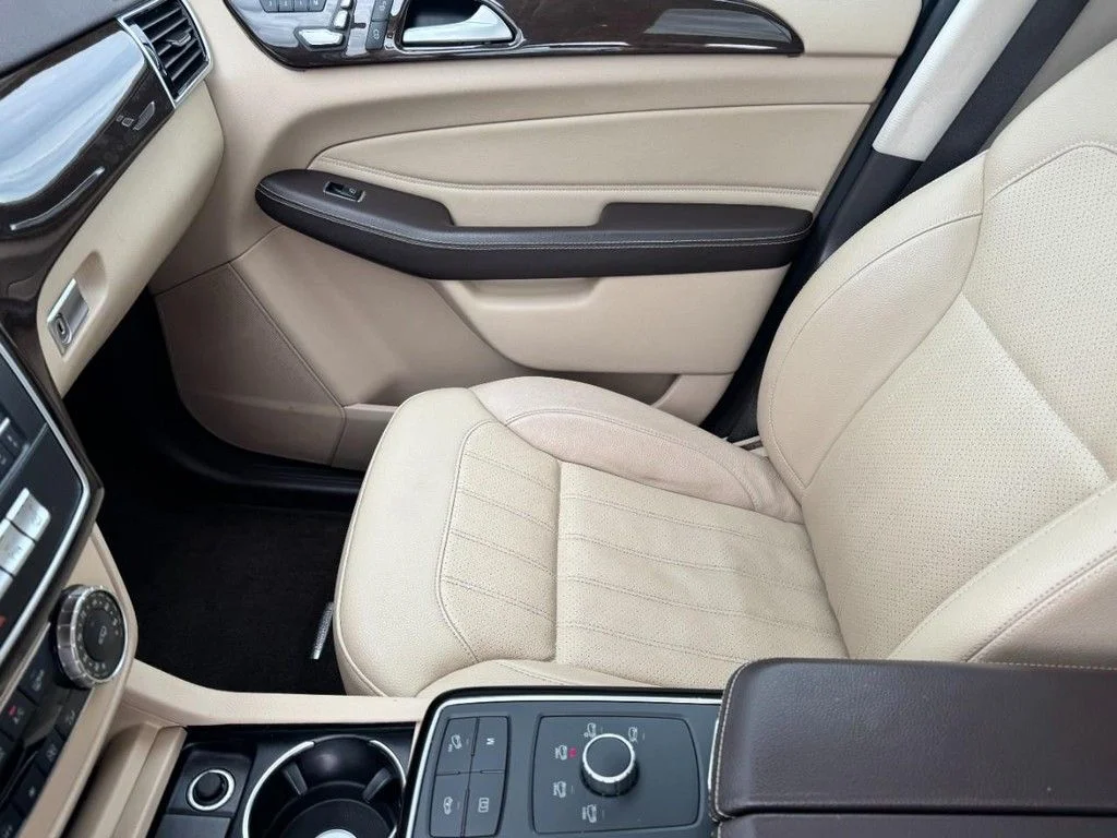 Used 2017 designo Diamond White Metallic Mercedes-Benz GLS 450 image 15