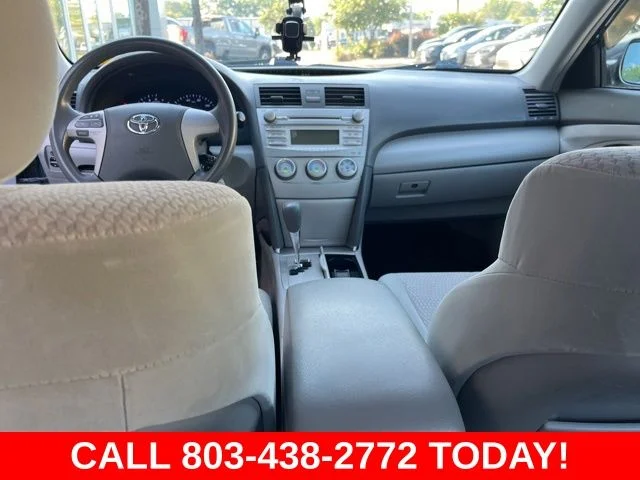 Used 2011 Gray Toyota LE image 14