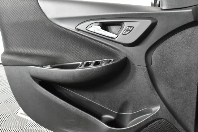 Used 2022 Gray Chevrolet LS image 28
