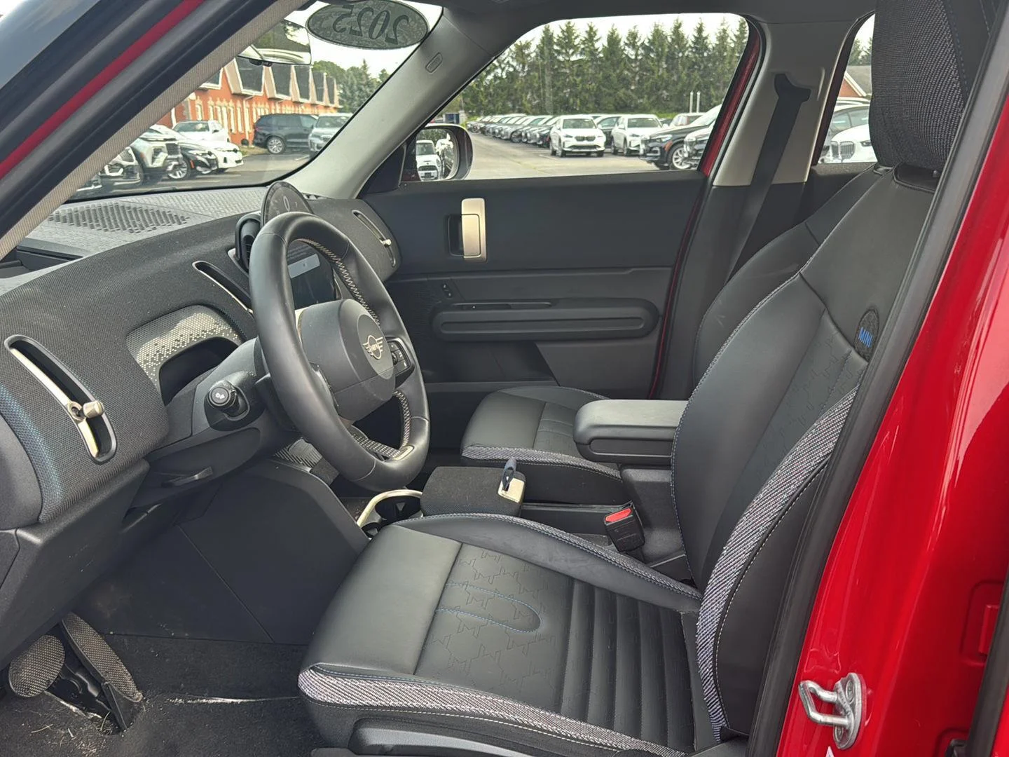Used 2025 Chili Red II MINI S image 9