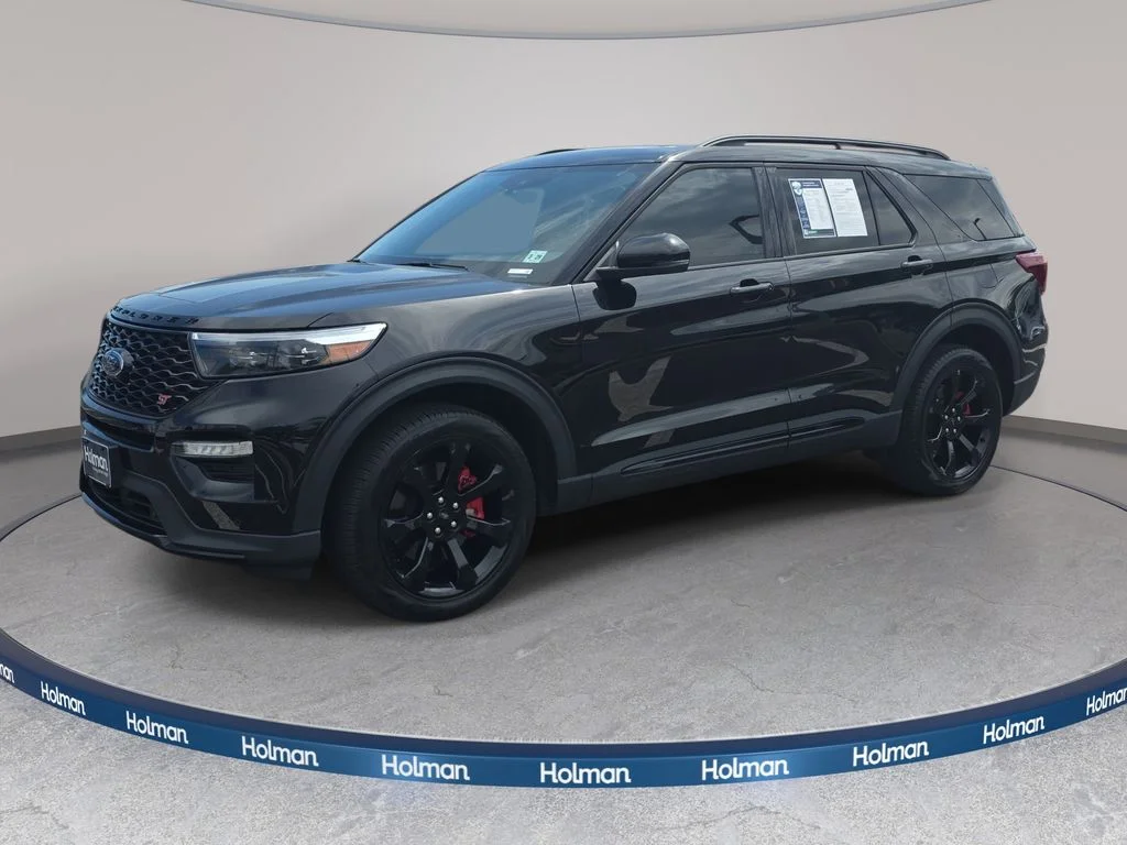 2023 Ford Explorer ST 4WD's photo