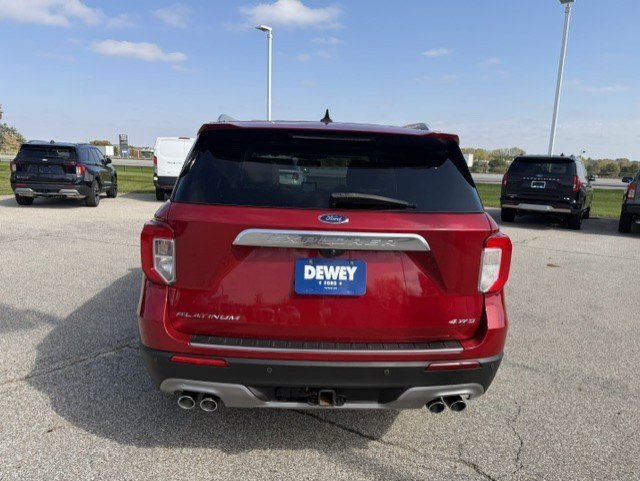 Used 2022 Red Metallic Ford Platinum image 6