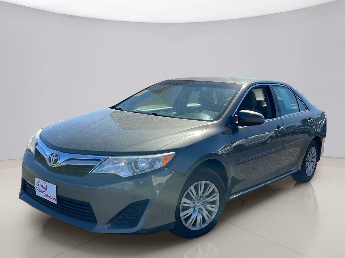Used 2012 Green Toyota XLE image 9