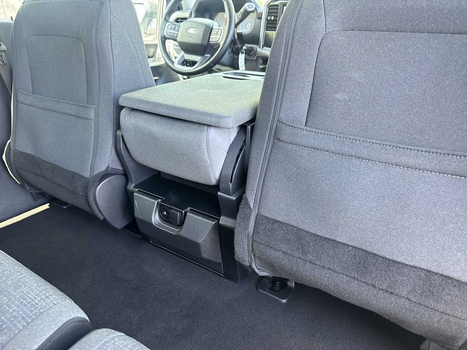 Used 2025 Oxford White Ford XLT image 16