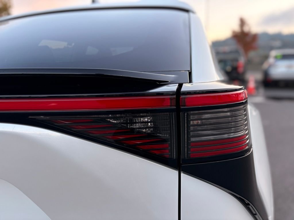 2026 Toyota bZ XLE - Photo 14