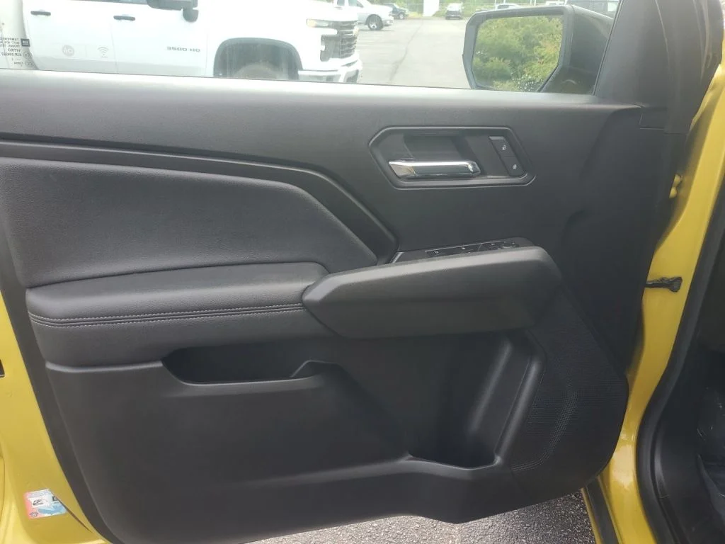 Used 2023 Red GMC Elevation image 18