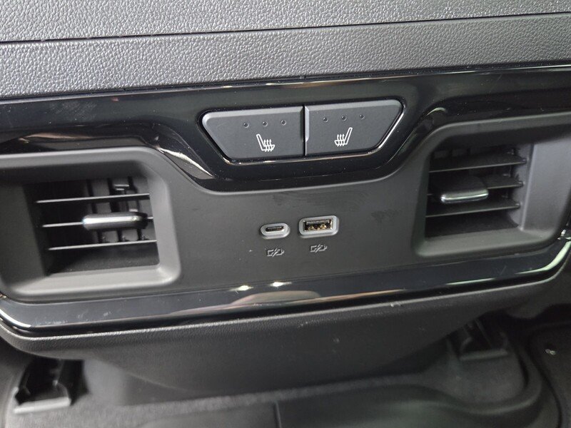 Used 2026 Summit White GMC 4WD CREW CAB 147" AT4 image 14