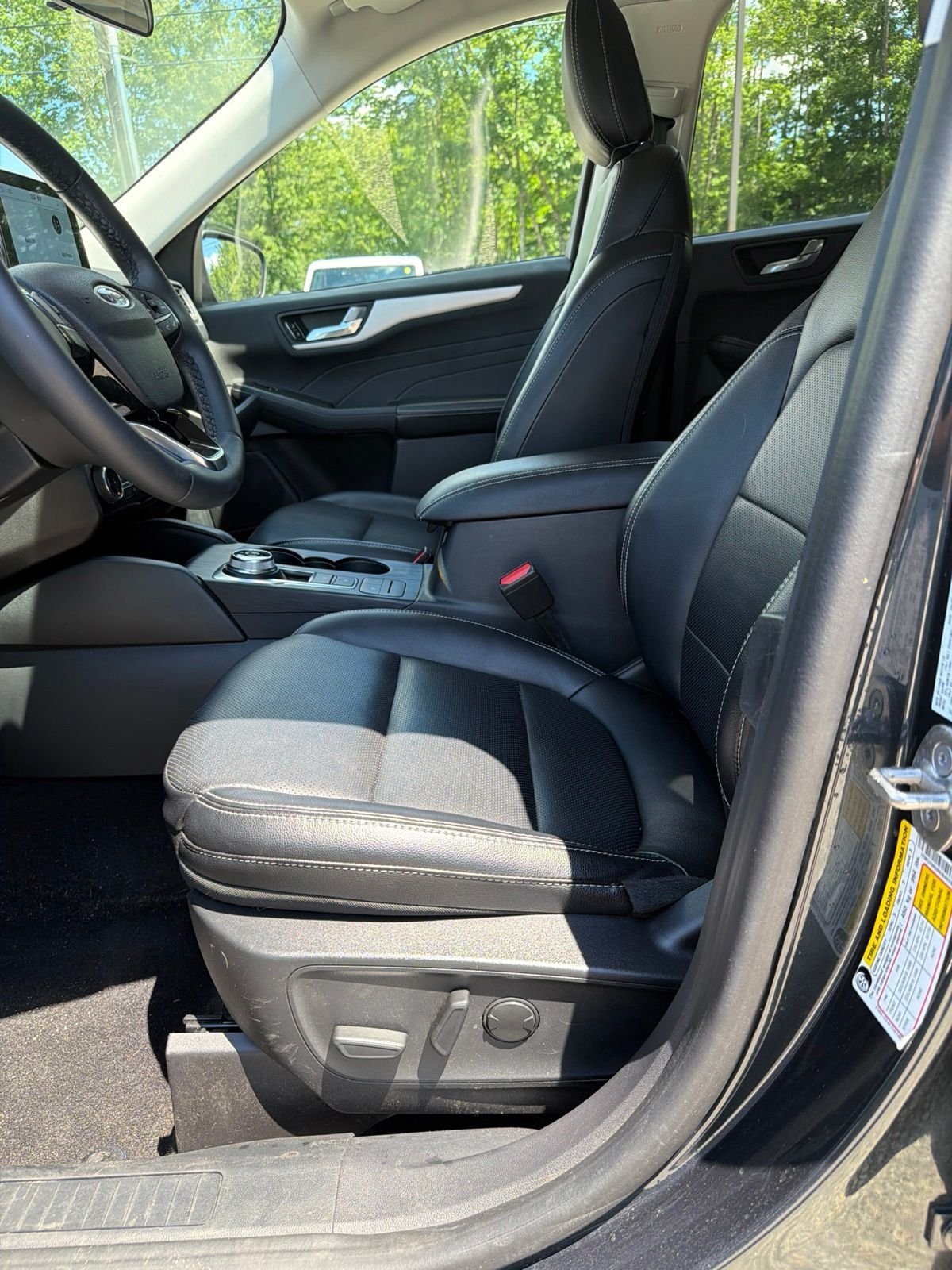 Certified Used 2022 Blue Ford SEL image 19