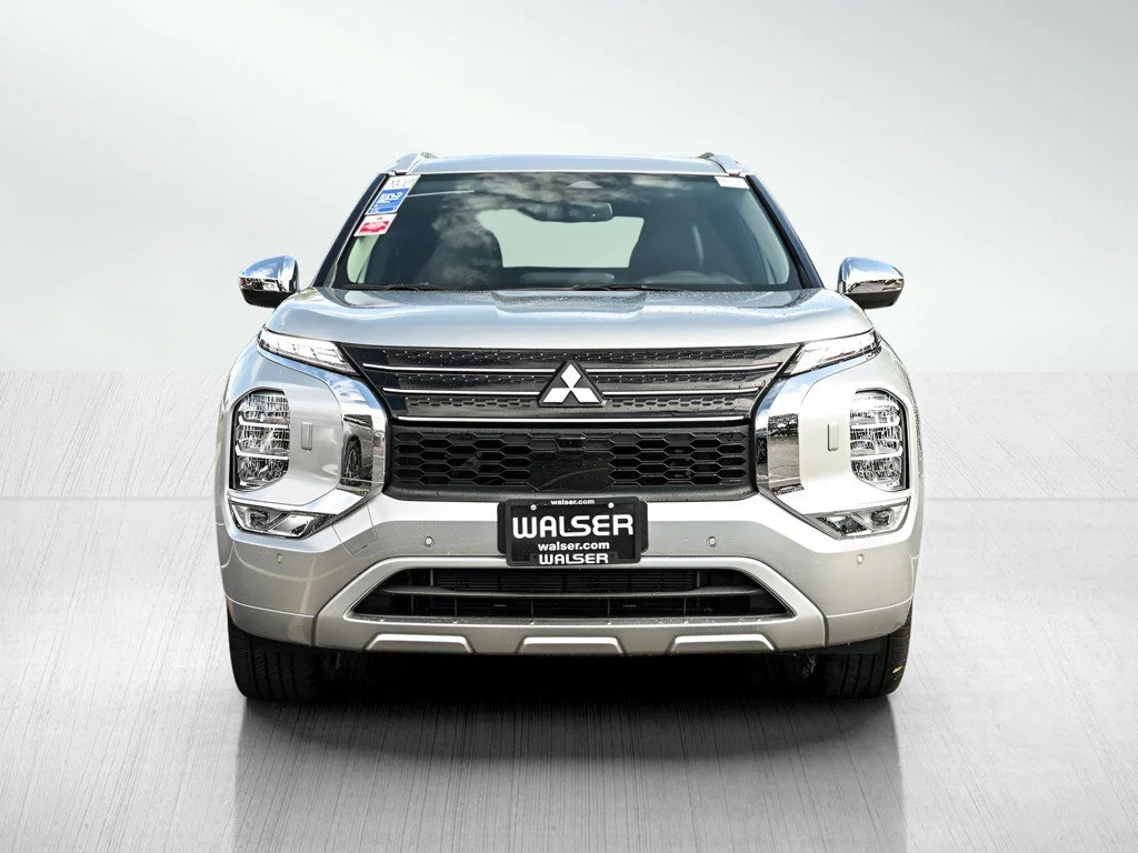 New 2025 Alloy Silver Metallic Mitsubishi SEL image 2