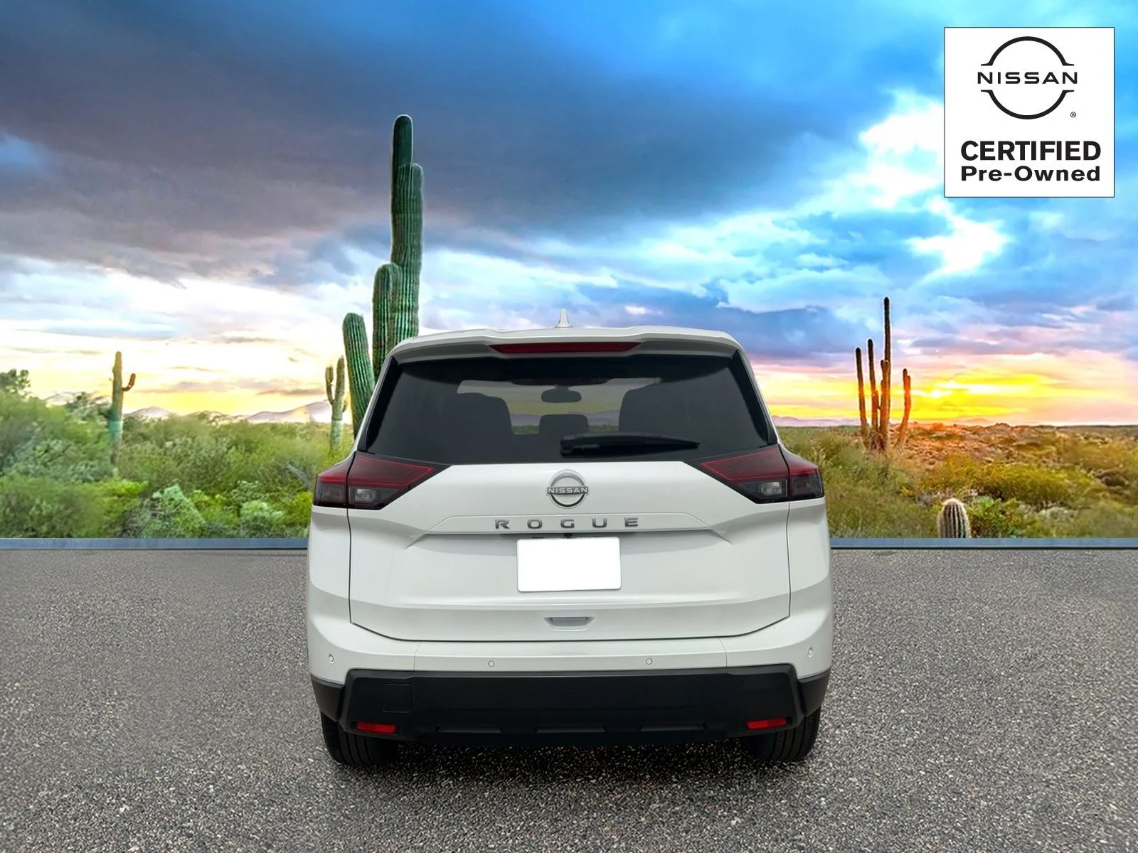 Used 2025 Everest White Pearl Nissan SV image 4